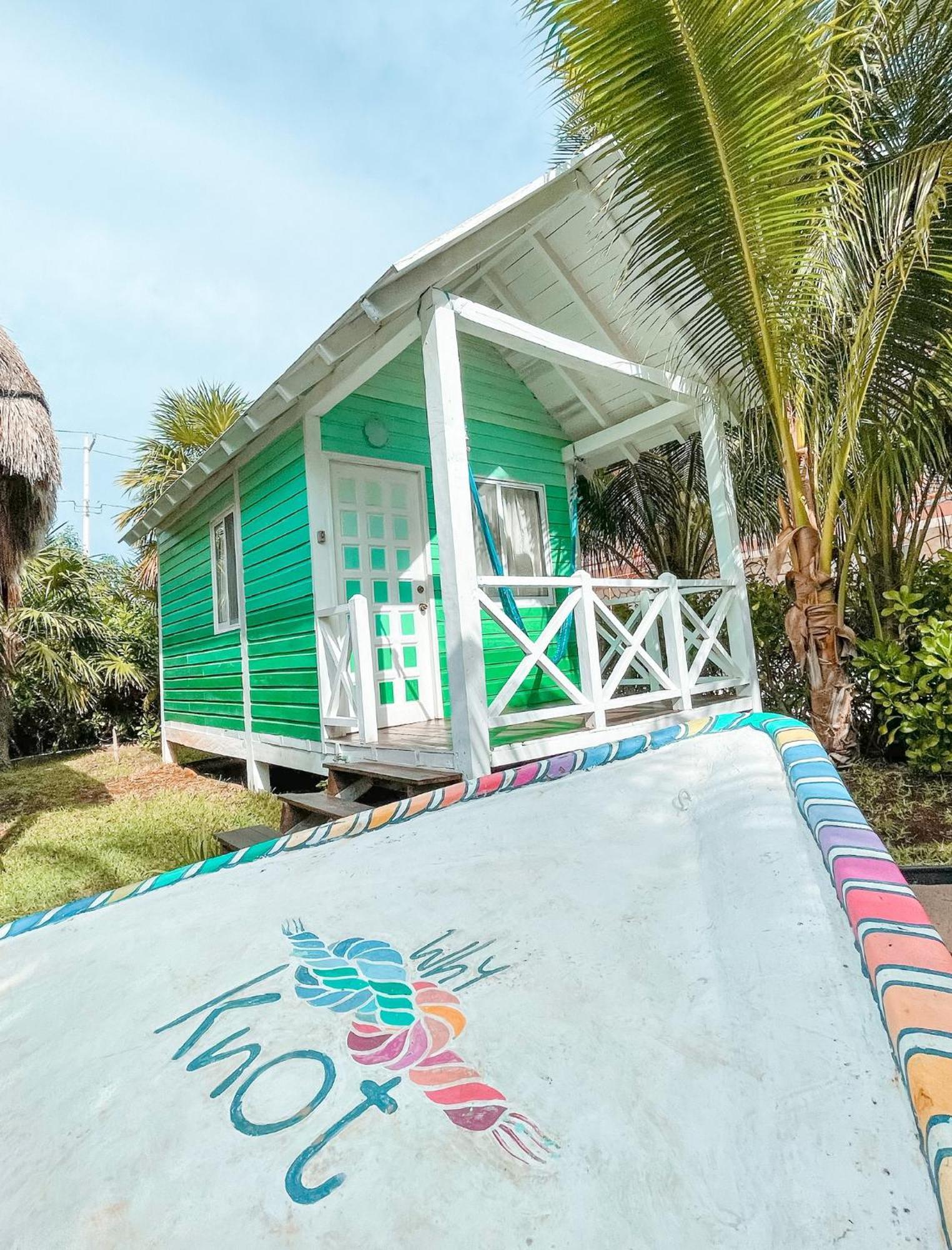 Whyknot Holbox Bed & Breakfast Exterior photo